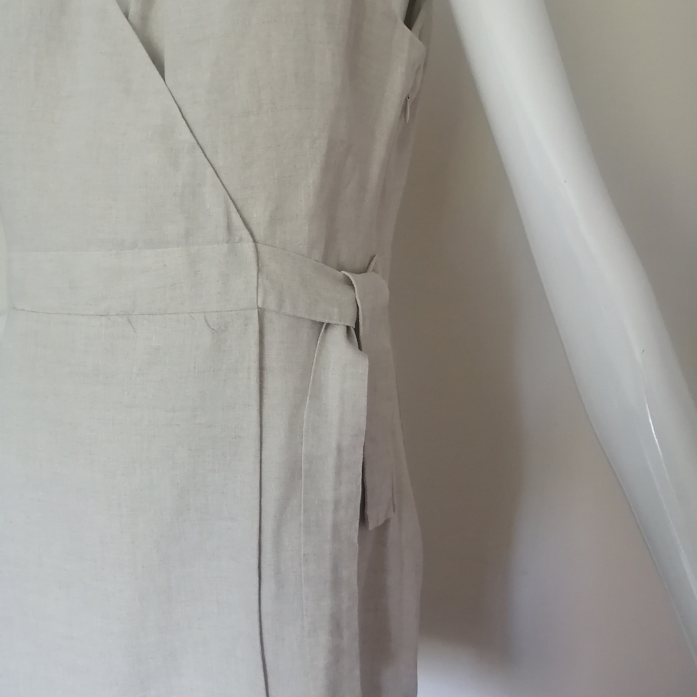 Cream Tan V-Neck Sleeveless Sheath Mini Dress - Picture 4 of 8